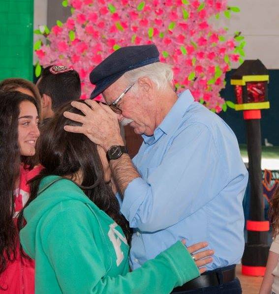 Chaim Peri congratulates graduates from Brazil.